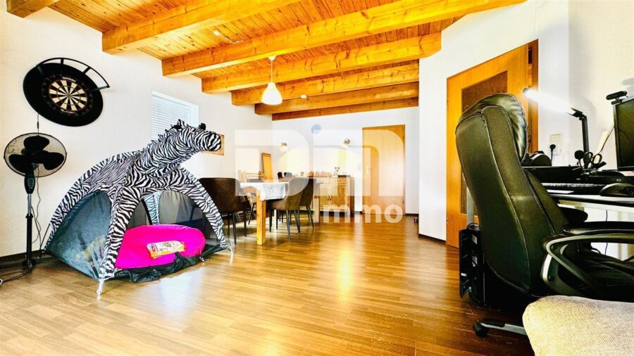 Schönes Mehrfamilienhaus geteilt nach WEG mit umfangreichen Nutzflächen und Traumgrundstück - WE2 - EG Wohn / Esszimmer / Zugang Terrasse